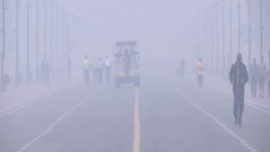 Delhi Air Pollution: At AQI of 393, National Capital’s Air Quality Sees Slight Improvement, Dips to ‘Very Poor’ Category (Watch Videos)