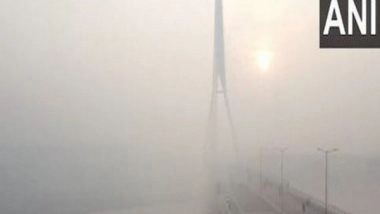 India News | Layer of Haze Engulfs National Capital; Air Quality Remains in 'very Poor' Category