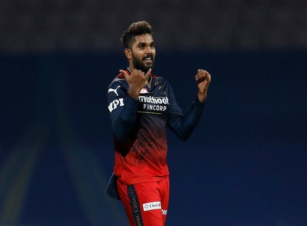 Sports News | Big Names Like Hasaranga, Hazlewood Among RCB's Released Players Ahead of IPL 2024