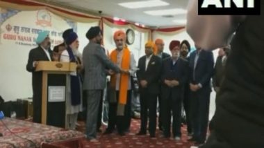 World News | US: Indian Envoy Taranjit Sandhu Celebrates Gurpurab in New York, Felicitated by Sikh Community