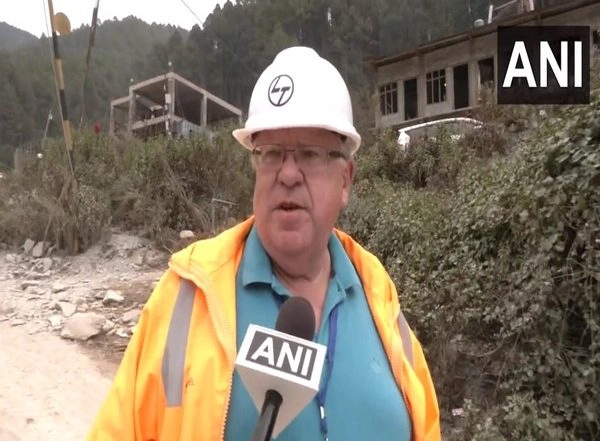 India News | Uttarakhand Tunnel Rescue: Auger Machine Debris Removed, Manual Drilling to Start Soon
