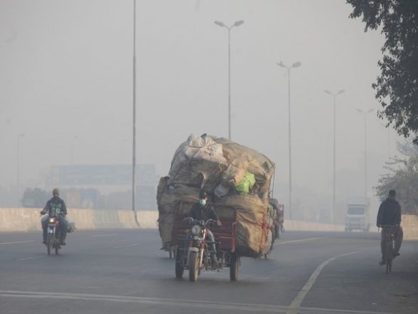 World News | Pakistan's Lahore Remains Most Polluted City in World - Vimarsana News