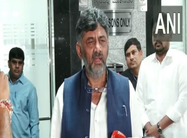 India News | DK Shivakumar Accuses KCR of Running Government from Farmhouse, Says People Yearning for Change