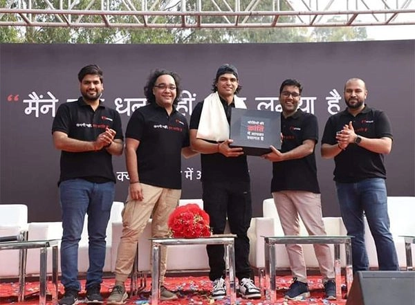 Business News | Olympic Gold Medalist Neeraj Chopra Ventures into Entertainment Invests in Stage OTT Platform