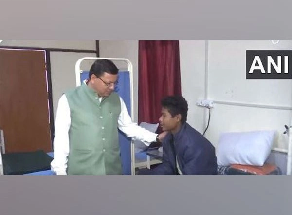 India News | Uttarakhand: CM Dhami Meets Workers at Chinyalisaur Community Health Centre