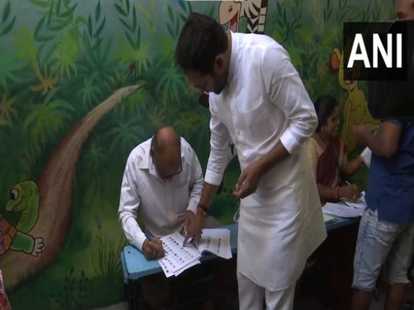 India News | BJP's G Kishan Reddy Casts Vote in Hyderabad, Urges Voters Not to Get Lured by 'Liquor and Money' - Vimarsana News