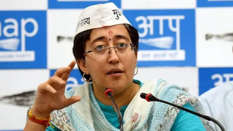 Top AAP Leaders to Be Arrested? Atishi Claims She Along With Saurabh Bharadwaj, Durgesh Pathak and Raghav Chadha Will Be Arrested Before Lok Sabha Election (Watch Video)