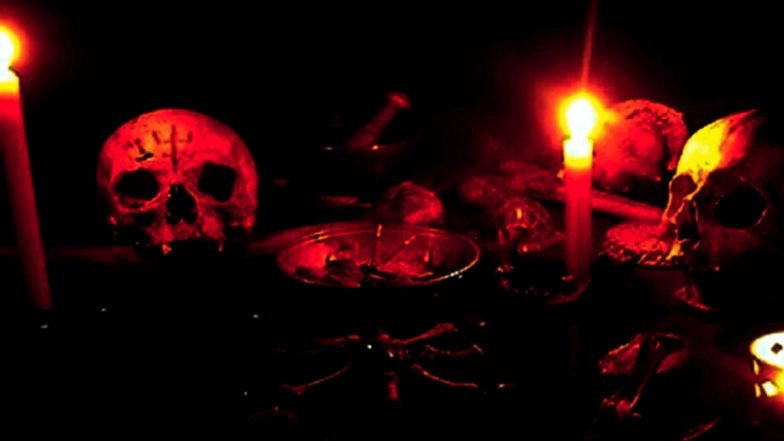 Thane Shocker: 75-Year-Old Man Forced to Dance on Burning Coal Over Suspicion of Practising Black Magic in Murbad, FIR Registered