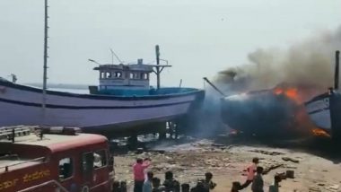 Karnataka Fire: Eight Fishing Boats Gutted After Massive Blaze Erupts at Gangolli in Udupi District (Watch Video)