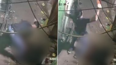 Horrific Murder Caught on Camera in Delhi: Teenager Stabs 17-Year-Old Boy to Death 60 Times Over Money for Biryani, Dances Next to Body; Disturbing Video Surfaces