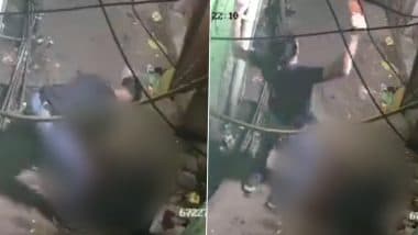 Murder Caught on Camera in Delhi: Disturbing Video Shows Minor Accused Celebrating, Dancing Next to Body After Stabbing Teenager Over 50 Times During Street Robbery in Welcome Area