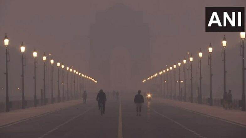 Delhi Weather National Capital Witnesses Third Consecutive Day Of Chilling Cold Air Quality 8813