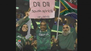 Pakistan Fans With Placard Reading 'Dil Dil South Africa' Spotted At MCA Stadium in Pune During NZ vs SA CWC 2023 Match, Picture Goes Viral!