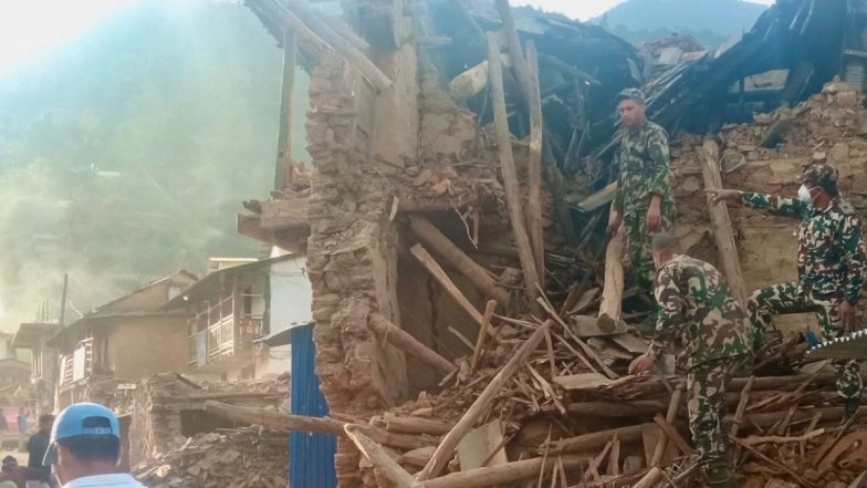 Earthquake in Nepal: Quake of Magnitude 5.6 Strikes Himalayan Country, Tremors Felt in Delhi-NCR