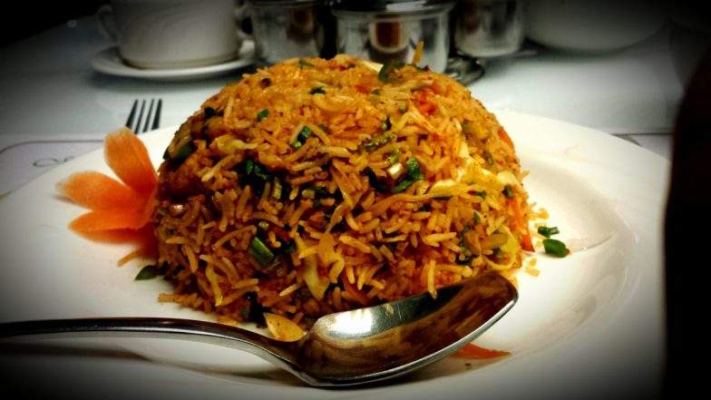 Karwa Chauth 2023 Dinner Menu: From Paneer Tikka Masala to Veg Biryani, Delicious Dishes To Enjoy After the Day Long Fast