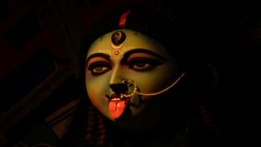 Kali Puja 2023: Devotional Songs, Famous Bhajans of Kali Mata and Kali Maa Ki Aarti That You Can Easily Sing (Watch Videos)
