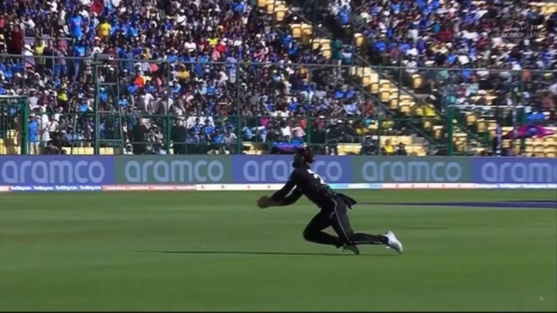 Kane Williamson Grabs Stunning Catch To Dismiss Abdullah Shafique During NZ vs PAK ICC Cricket World Cup 2023 Match