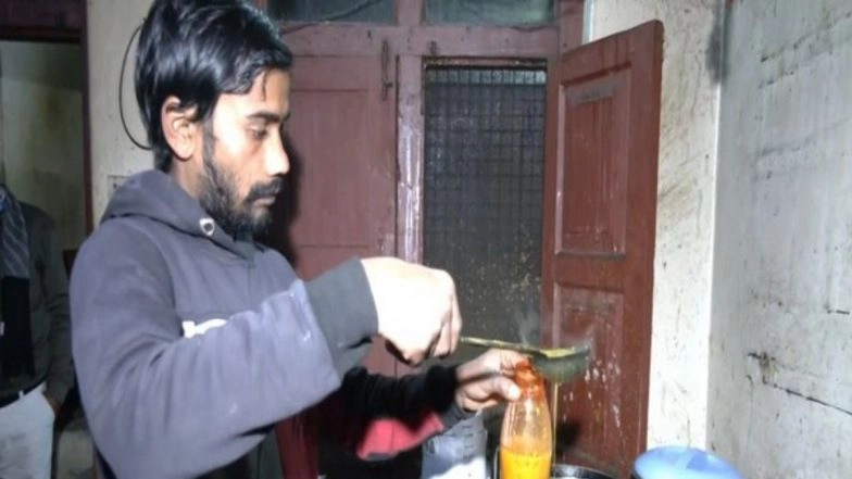 Hot Khichdi Being Filled in Cylindrical Bottles for Labourers Trapped in Silkyara Tunnel