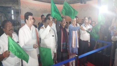 Railway Minister Ashwini Vaishnaw, Dharmendra Pradhan Flag Off Extension of Banaras-Sambalpur Express Up to Visakhapatnam (Watch Video)