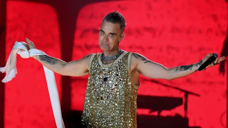 Robbie Williams Fan Dies After Getting Severe Head Injuries From Horror Fall at Gig