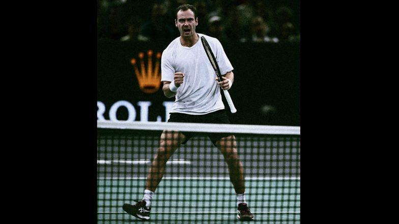 Roman Safiullin Upsets World No 2 Carlos Alcaraz in First Round of Rolex Paris Masters 2023
