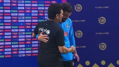 Sachin Tendulkar Hugs Virat Kohli After Latter Surpasses His Record By Scoring 50th ODI Century During IND vs NZ ICC CWC 2023 Match, Picture Goes Viral!