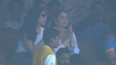 Sara Tendulkar Spotted Clapping After Shubman Gill Hits Boundary During IND vs NZ ICC CWC 2023 Semifinal (Watch Video)