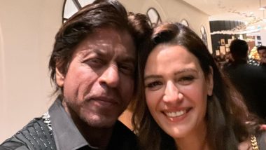 Shah Rukh Khan Plants A Kiss On Mona Singh's Head At His 58th Birthday Bash, Actress Shares Pics On Inst!
