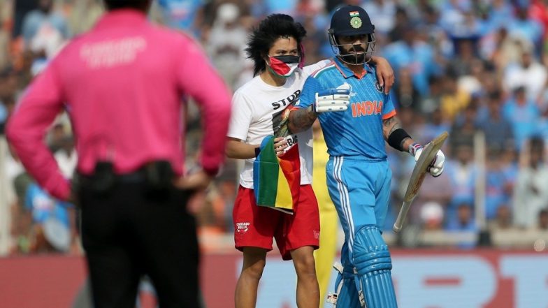 World Cup 2023 Final: Spectator Wearing 'Free Palestine' T-Shirt and Palestine Flag Face Mask Enters Cricket Ground During India vs Australia Match (See Pics)