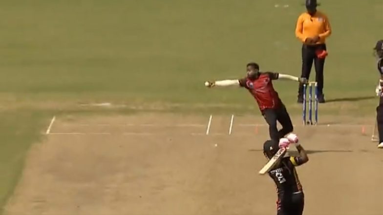 Lightning Quick Reflexes! Terrance Hinds Pulls Off Stunning Catch off His Own Bowling To Dismiss Shimron Hetmyer During Super50 Cup Semifinal (Watch Video)