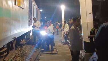 Uttar Pradesh Train Derailment: Suheldev Superfast Express Derails at Prayagraj, No Casualties Reported (See Pics and Video)