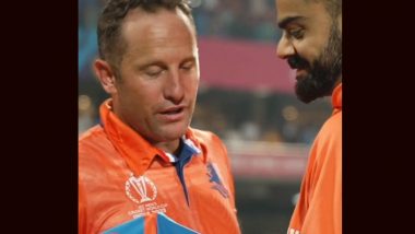 Virat Kohli Presents Jersey to Dutch Spinner Roelof van der Merwe After IND vs NED ICC Cricket World Cup 2023 Match (Watch Video)