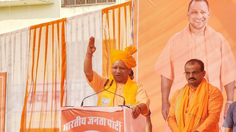 Rajasthan Assembly Elections 2023: Uttar Pradesh CM Yogi Adityanath Hits Out at Gandhi Family Says ‘Whenever Disaster Hits, Some People Run Away to Italy’