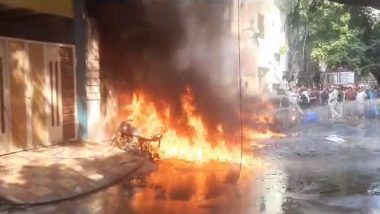 Hyderabad Fire: Six Dead After Massive Blaze Engulfs Multi-Storied Building in Nampally, Initial Probe Points to Spark in Car as Cause (Watch Videos)
