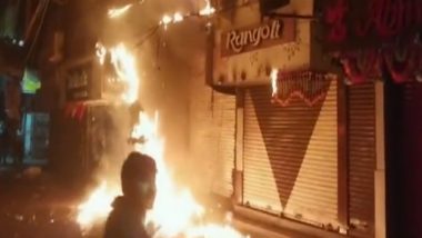 West Bengal Fire Video: Massive Blaze Erupts at Market in Siliguri, Two Garment Shops Gutted