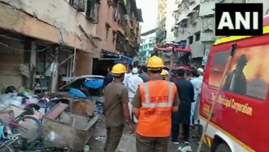 Cylinder Blast in Thane: Two Killed As Fire Breaks Out at Scrap Shop Due to Cylinder Explosion in Mumbra Area (Watch Video)