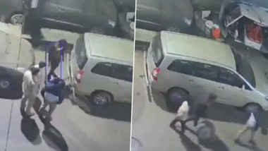 Uttar Pradesh: Cops Steal Tyre From Seized Innova Car in Kanpur, Probe Ordered After Video Goes Viral