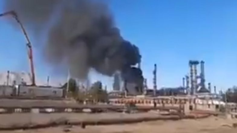 Iran Fire Video: Massive Blaze Erupts at Crude Oil Distillation Units in Isfahan Refinery, No Casualty Reported