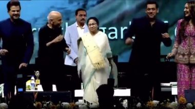 West Bengal CM Mamata Banerjee Shakes a Leg With Bollywood Celebrities Salman Khan, Sonakshi Sinha and Anil Kapoor at Kolkata International Film Festival 2023 (Watch Video)