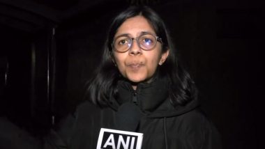 DCW Chief Swati Maliwal Inspects Bus Stops, Interacts With Female Passengers in Delhi for Second Consecutive Day for Women’s Safety (Watch Video)