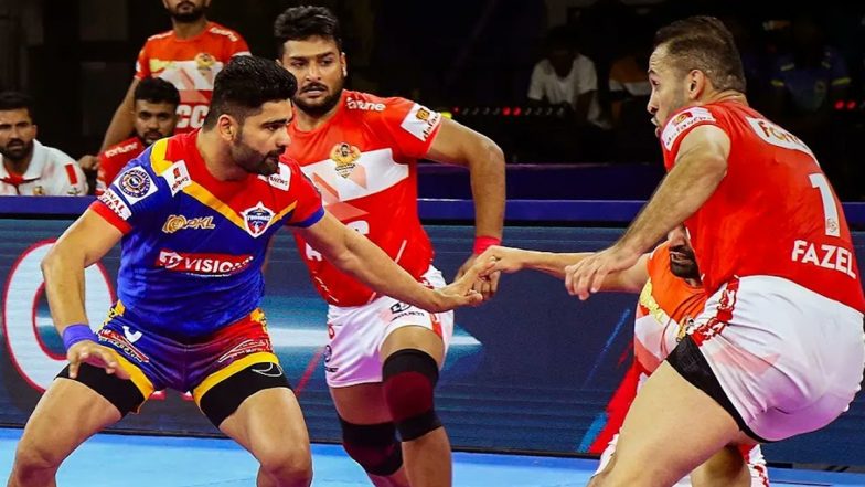 How to Watch UP Yoddhas vs Dabang Delhi KC PKL 2023 Live Streaming Online on Disney+ Hotstar? Get Live Telecast of Pro Kabaddi League Season 10 Match and Score Updates on TV