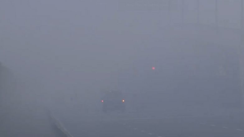 Delhi’s Double Trouble: Chilling Cold and ‘Very Poor’ Air Quality in Nation Capital (Watch Videos)