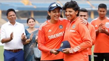 Richa Gosh Makes Test Debut, Handed Cap by Smriti Mandhana Ahead of IND-W vs AUS-W Match at Wankhede (Watch Video)