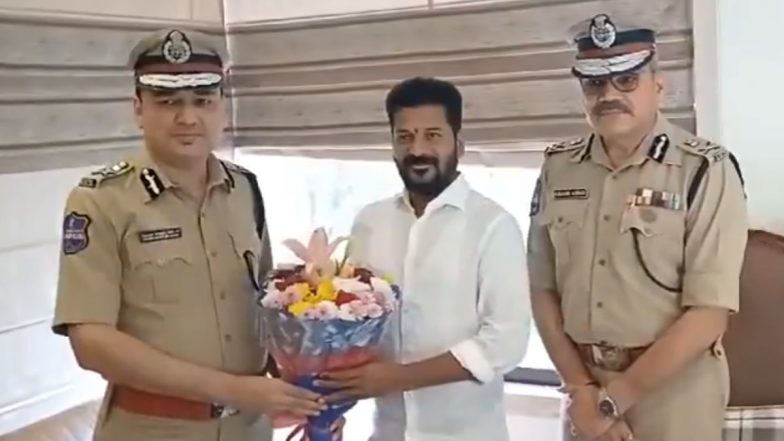 Telangana Election 2023 Results: ECI Orders Suspension of State DGP Anjani Kumar for Model Code Violation After Photo-Op With Revanth Reddy, Say Sources