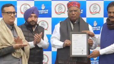 Lok Sabha Elections 2024: Congress President Mallikarjun Kharge Launches 'Donate for Desh' Crowdfunding Campaign Ahead of General Polls (Watch Videos)