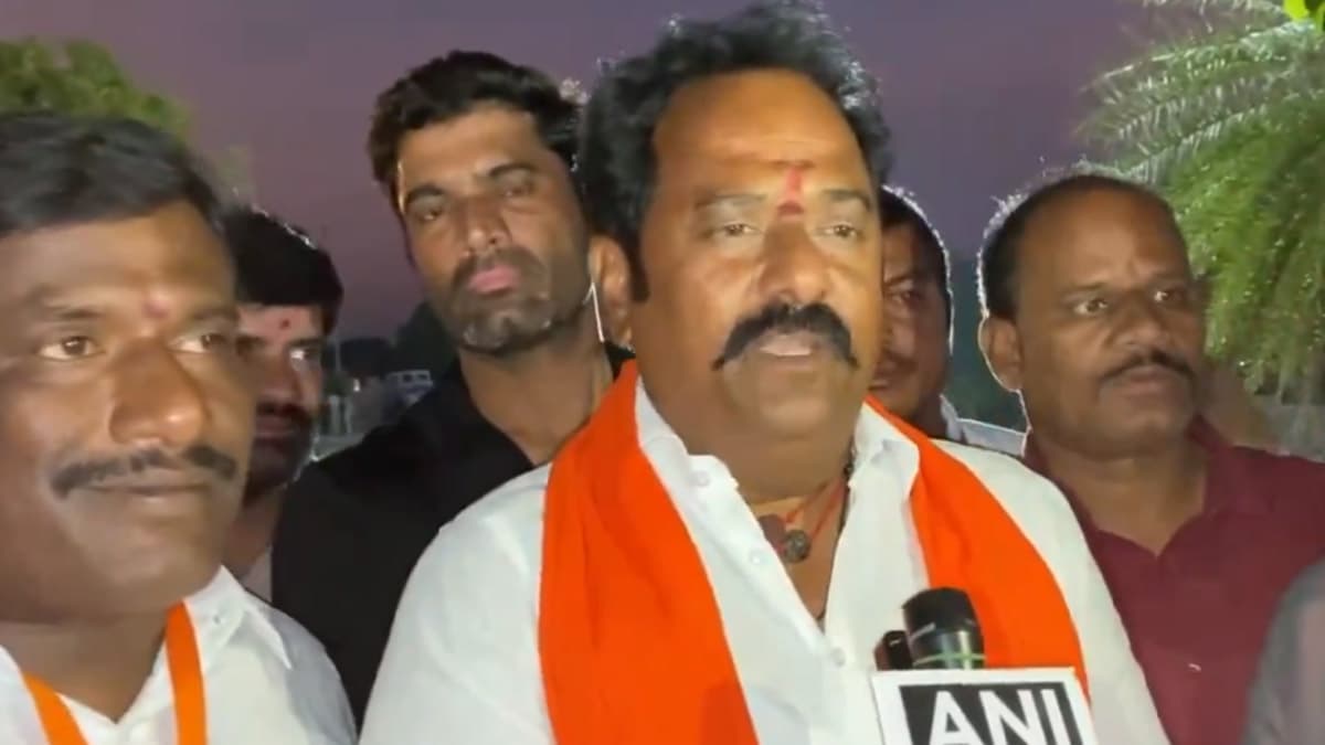 Politics News | Venkata Ramana Reddy Emerges as Giant Slayer: Defeats ...