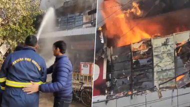 Gurugram Fire Video: Massive Blaze Engulfs Shopping Mart in Badshahpur, Fire Tenders on the Scene