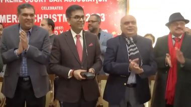 Delhi: Chief Justice of India DY Chandrachud Sings Christmas Carols at Christmas Day Event in Supreme Court (Watch Video)