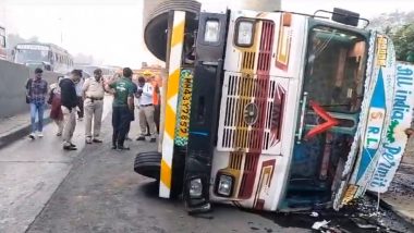 Maharashtra: Driver Injured After Oil Tanker Overturns in Thane; Disaster Management Carry Out Cleaning Operation