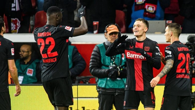 Bundesliga 2023–24: Bayer Leverkusen’s Xabi Alonso Cooling Down Ahead of Match Against Bayern Munich